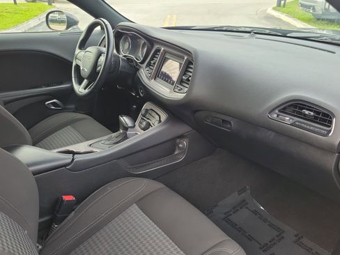 Used 2023 Dodge Challenger SXT image 14