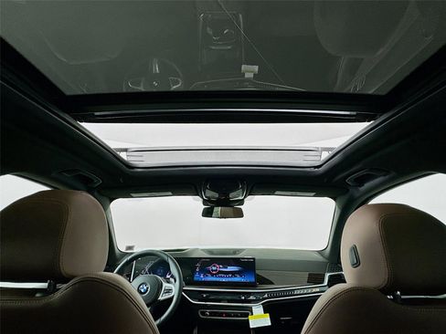 New 2026 BMW X5 xDrive40i w/ M Sport Package image 23