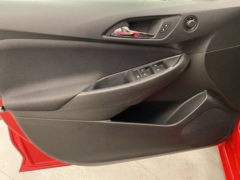 Used 2017 Chevrolet Cruze LT w/ Convenience Package FWD image 21