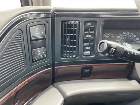 Used 1998 Buick Le Sabre Limited w/ Gran Touring Pkg image 34