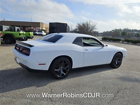 Used 2020 Dodge Challenger SXT w/ Blacktop Package image 11
