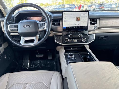 Used 2024 Ford Expedition Max Limited RWD image 15