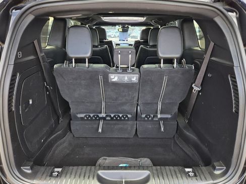 Used 2019 Chrysler Pacifica Limited w/ Advanced Safetytec Group FWD image 20