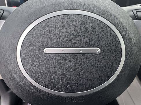 Certified 2025 Hyundai Tucson SEL image 32