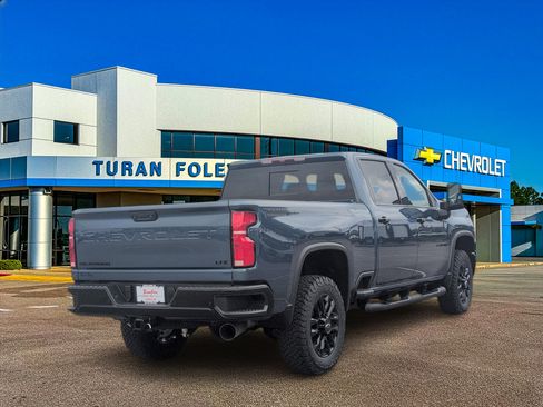 New 2026 Chevrolet Silverado 2500 LTZ w/ LTZ Plus Package AWD/4WD image 6