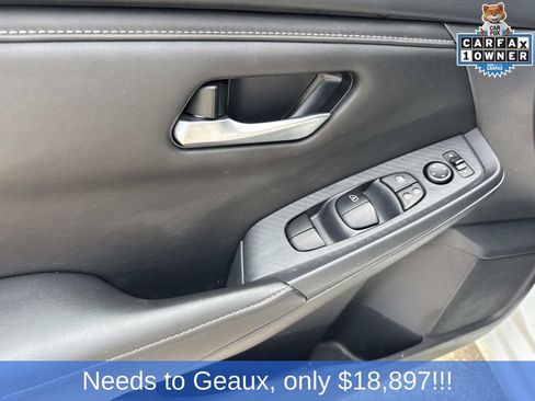 Used 2025 Nissan Sentra SV FWD image 38