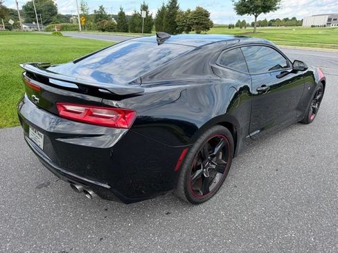 Used 2016 Chevrolet Camaro SS RWD image 6