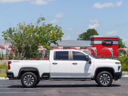 Used 2023 Chevrolet Silverado 2500 Custom w/ Custom Value Package AWD/4WD image 5