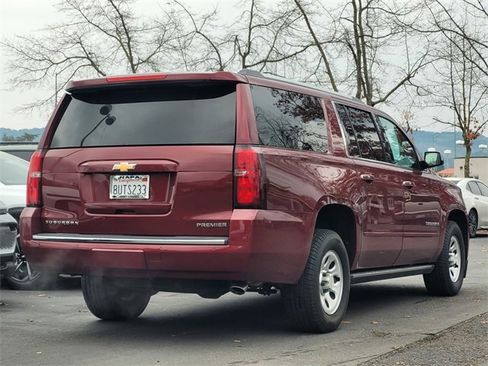 Used 2020 Chevrolet Suburban Premier image 6