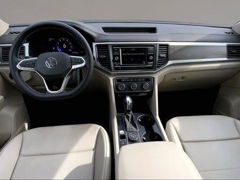 Used 2022 Volkswagen Atlas Cross Sport SE FWD image 15