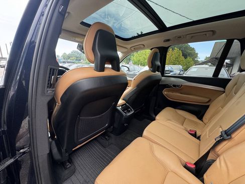 Used 2016 Volvo XC90 T6 Momentum AWD/4WD image 10