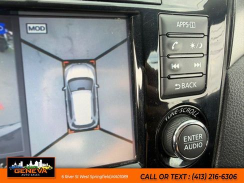 Used 2015 Nissan Rogue SV w/ SV Premium Package AWD/4WD image 18