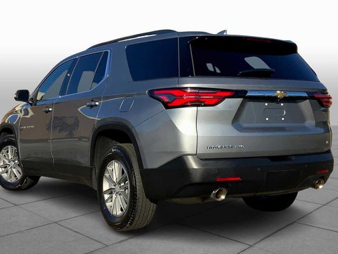 Used 2023 Chevrolet Traverse LT image 11
