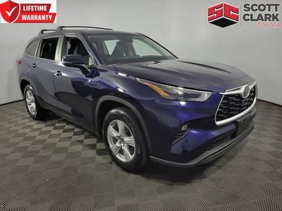 Used 2023 Toyota Highlander LE
