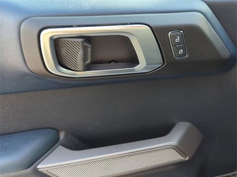 Used 2022 Ford Bronco Outer Banks image 13