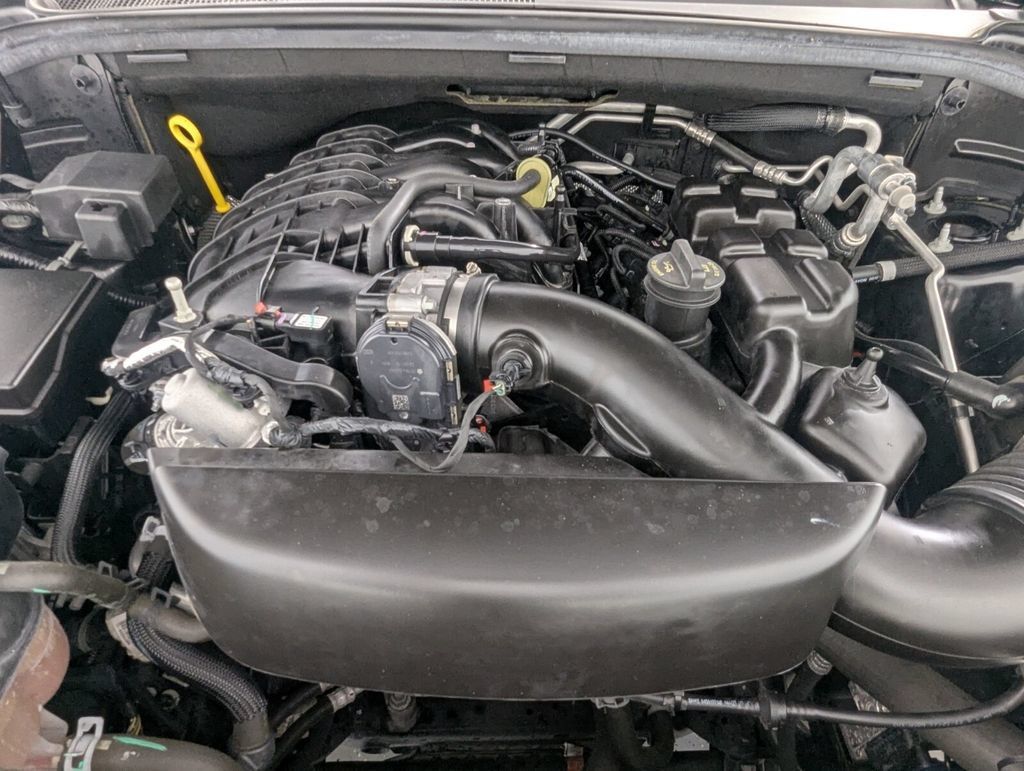 Used 2022 Dodge Durango GT AWD/4WD image 11