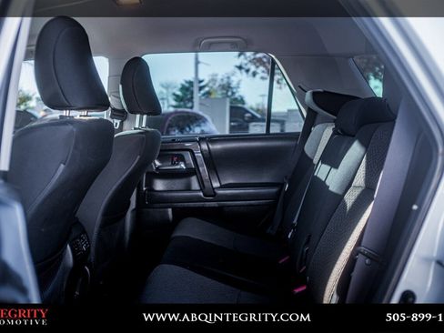 Used 2023 Toyota 4Runner TRD Off-Road image 32