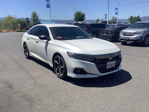 Used 2022 Honda Accord Sport image 8