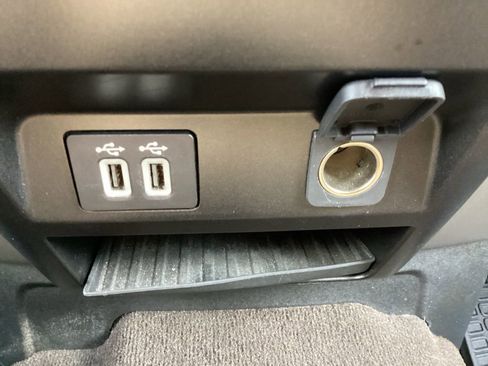 Used 2019 Ford F150 Lariat image 56