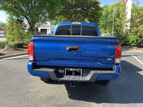 Used 2016 Toyota Tacoma TRD Sport w/ Towing Package image 7