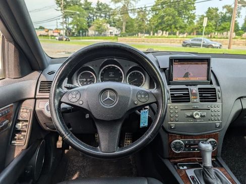 Used 2009 Mercedes-Benz C 300 4MATIC Sedan image 30