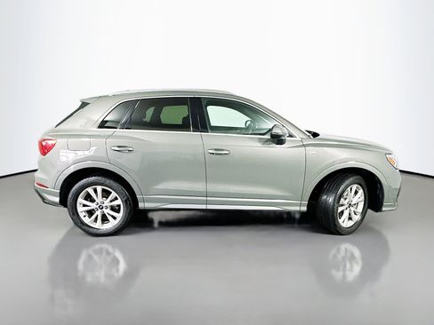 Certified 2025 Audi Q3 2.0T Premium image 8