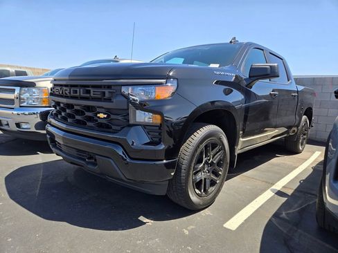 Used 2026 Chevrolet Silverado 1500 Custom RWD image 2