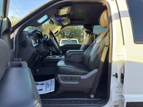Used 2013 Ford F250 Platinum w/ FX4 Off Road Pkg image 18