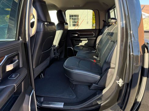 Used 2022 RAM 2500 Laramie image 11