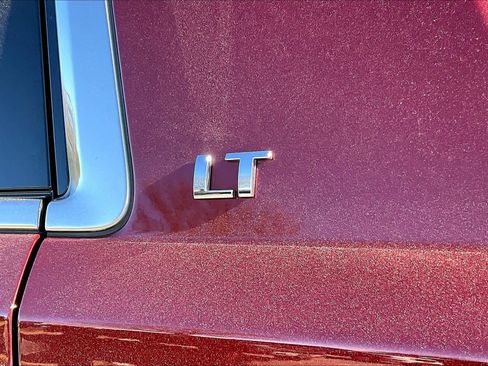 Used 2018 Chevrolet Tahoe LT image 9