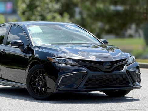 Used 2023 Toyota Camry SE w/ Cold Weather Package FWD image 47