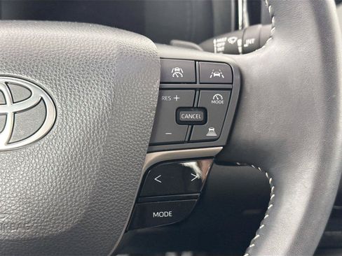 Certified 2025 Toyota Camry SE FWD image 18
