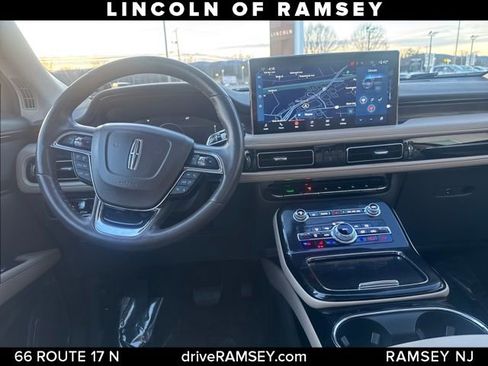Used 2022 Lincoln Nautilus Reserve image 25