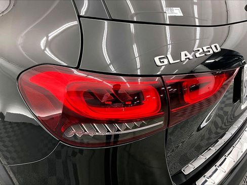 Certified 2023 Mercedes-Benz GLA 250 4MATIC image 27