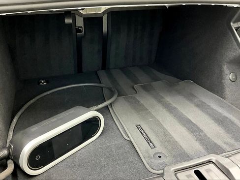 Used 2023 Porsche Taycan RWD image 9