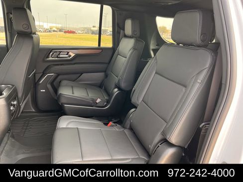 New 2026 GMC Yukon XL Denali w/ Sun & Power Step Package image 27