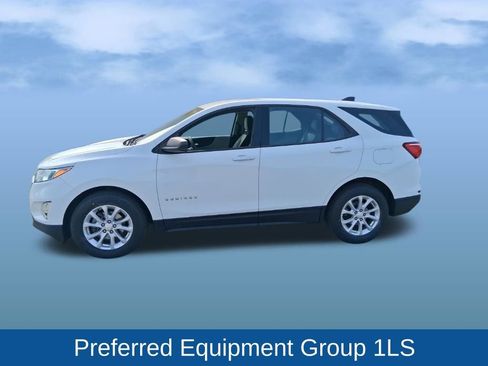 Used 2018 Chevrolet Equinox LS w/ LPO, Floor Liner Package FWD image 4