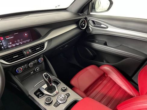 Used 2023 Alfa Romeo Stelvio Veloce image 35