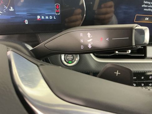 New 2026 Chevrolet Equinox LT w/ Convenience Package II AWD/4WD image 15