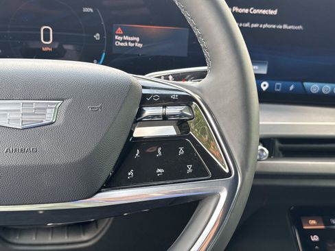 Used 2026 Cadillac Vistiq Luxury AWD/4WD image 18