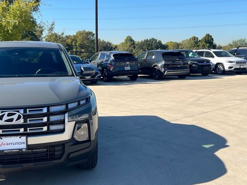 New 2026 Hyundai Santa Cruz SE image 3