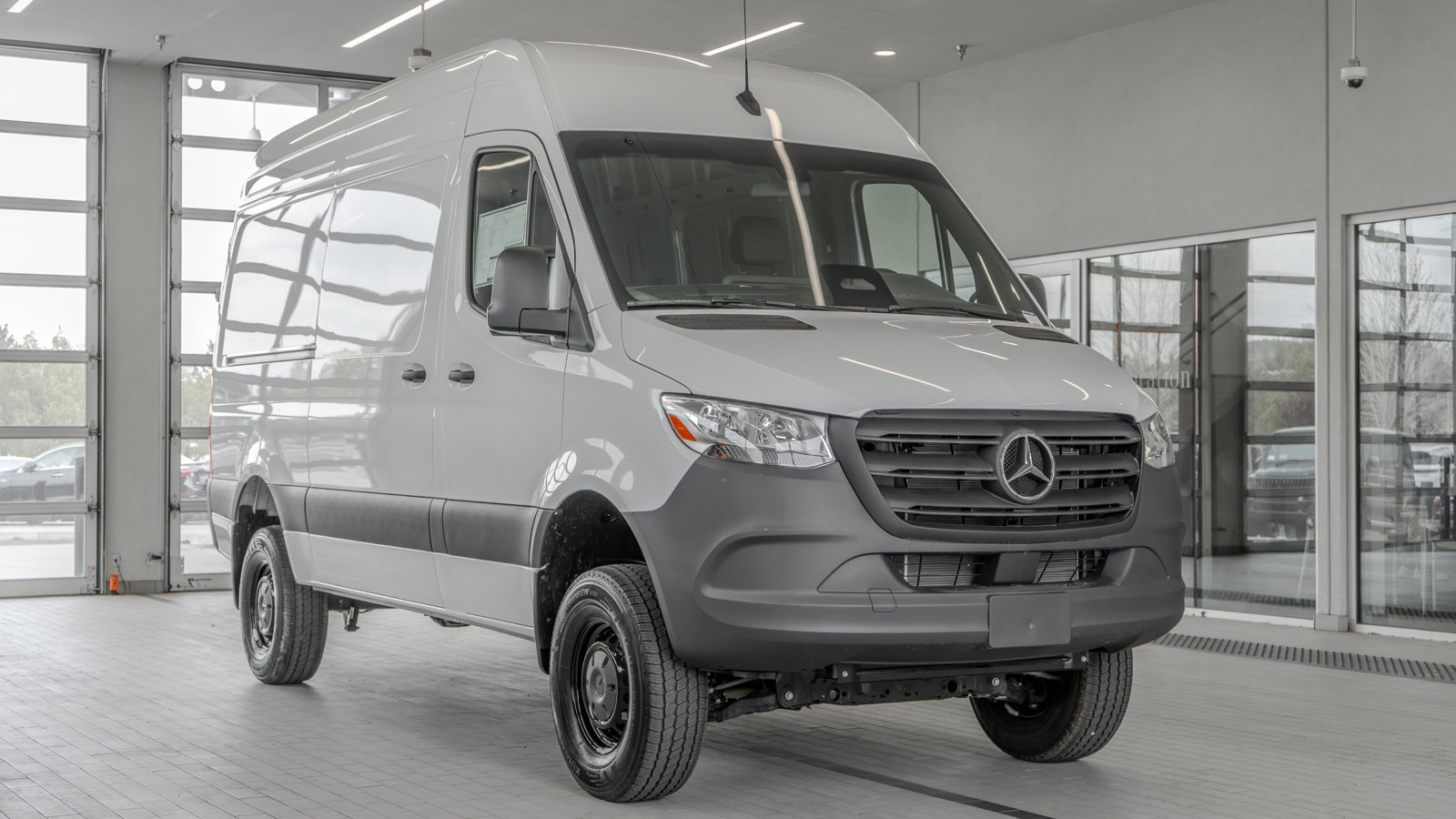 Used 2025 Mercedes-Benz Sprinter 2500 image 17