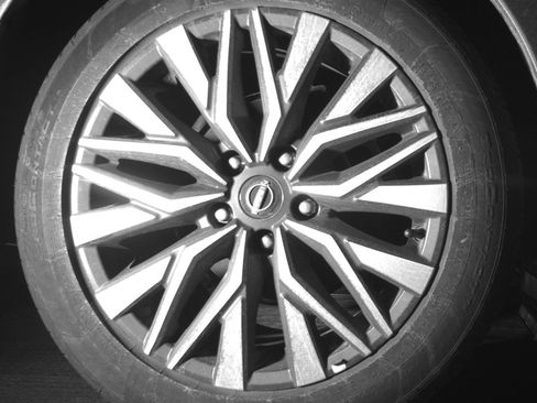Used 2025 Nissan Altima 2.5 SV FWD image 12