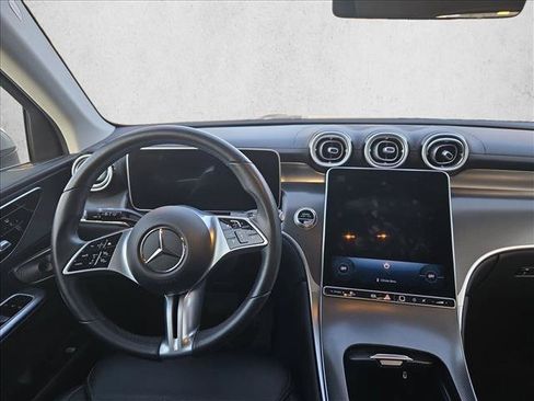Used 2023 Mercedes-Benz GLC 300 4MATIC image 16