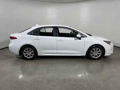 Certified 2020 Toyota Corolla LE FWD image 2
