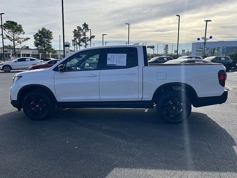 Used 2025 Honda Ridgeline Black Edition image 6