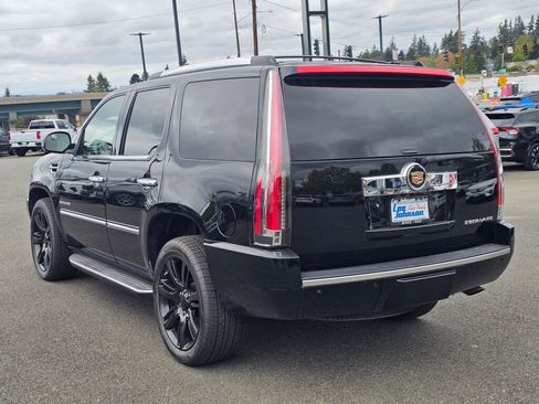 Used 2014 Cadillac Escalade Luxury AWD/4WD image 7