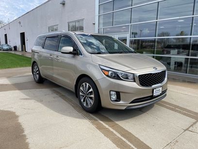 Used 2015 Kia Sedona SX