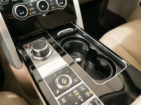 Used 2016 Land Rover Range Rover HSE image 31