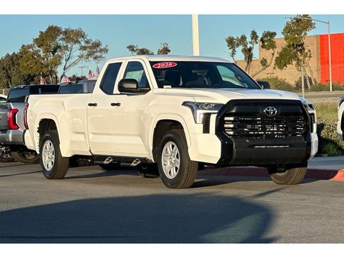 New 2026 Toyota Tundra SR image 2